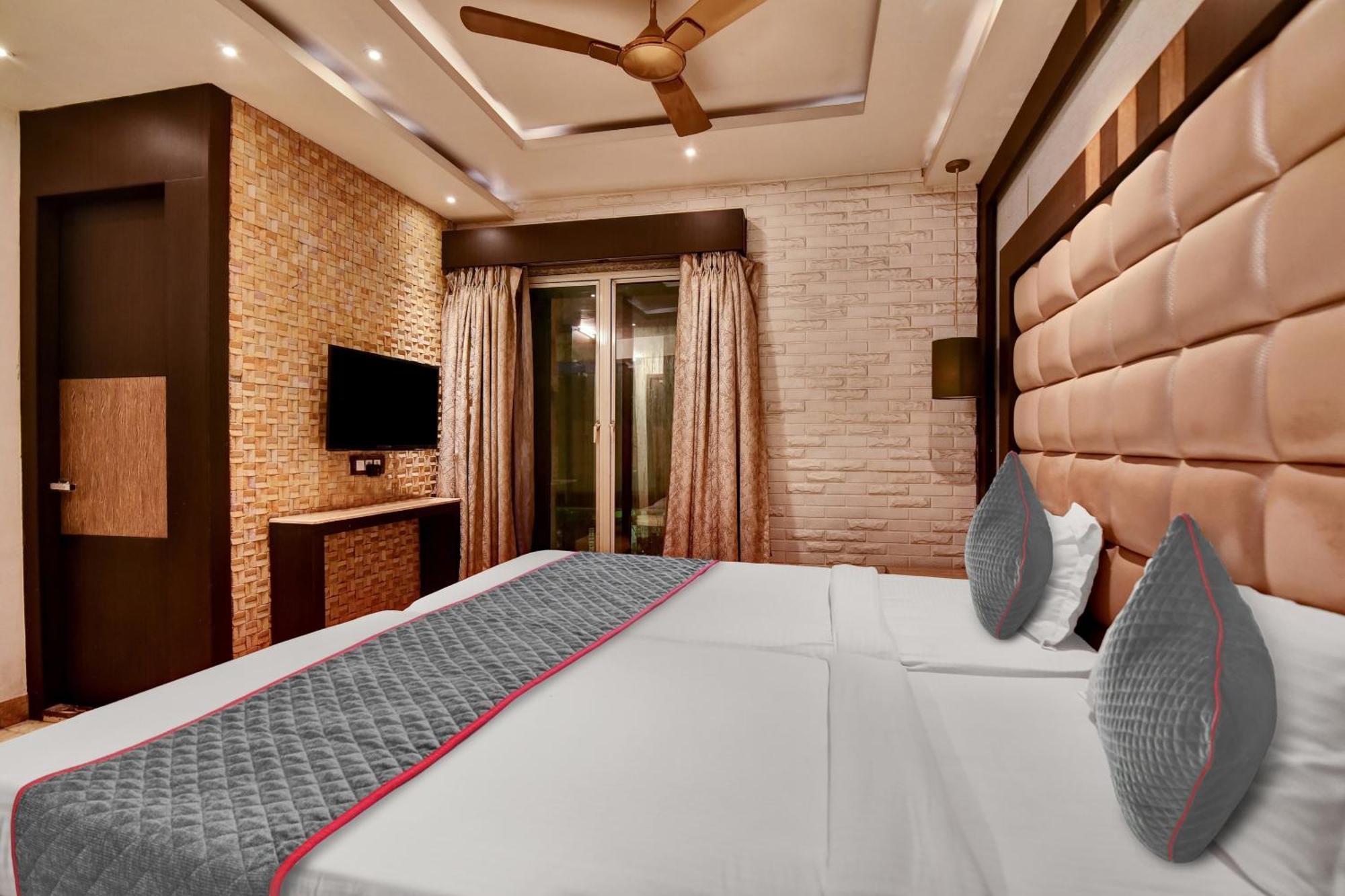 Hotel Acme Калькутта Экстерьер фото