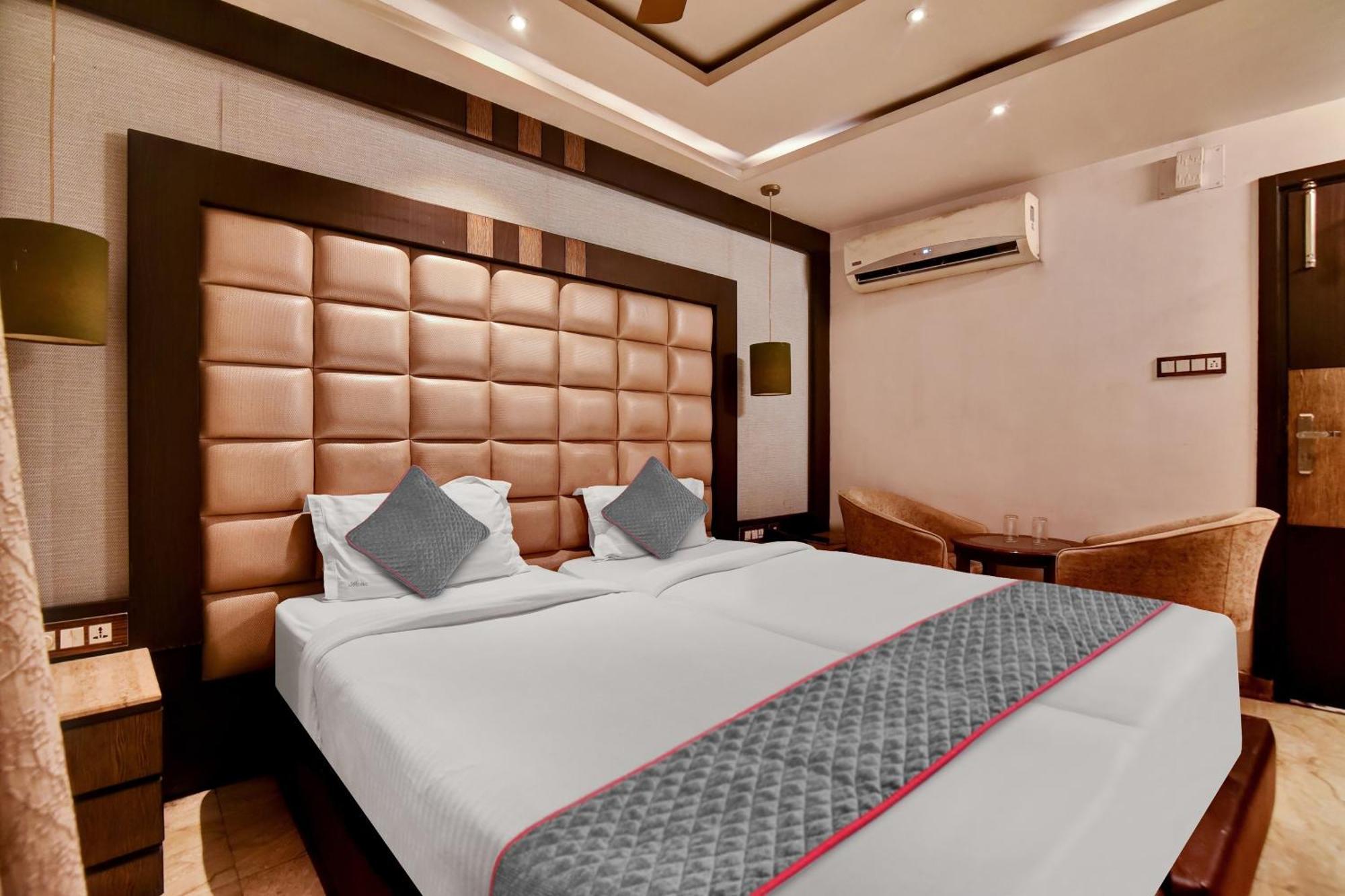 Hotel Acme Калькутта Экстерьер фото