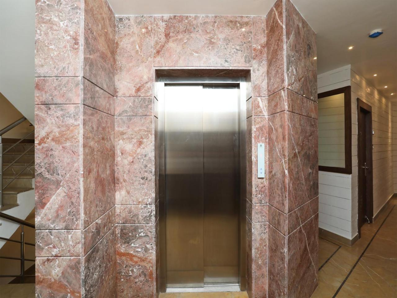 Hotel Acme Калькутта Экстерьер фото